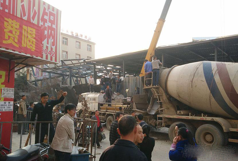 云南昆明工地垮塌事故已2死30人伤