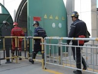 5月3日，尊龙集团官网外景拍摄团队在榆林市府谷县某煤矿进行实景拍摄